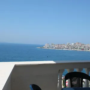 Mucho Guest house